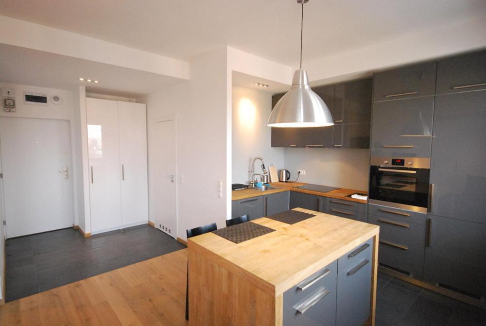 Apartment4You - Solidarnosci Варшава Номер фото