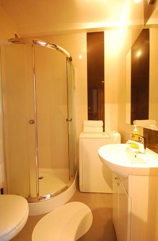 Apartment4You - Solidarnosci Варшава Номер фото