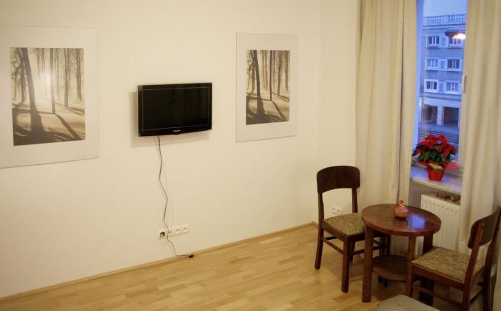 Apartment4You - Solidarnosci Варшава Экстерьер фото